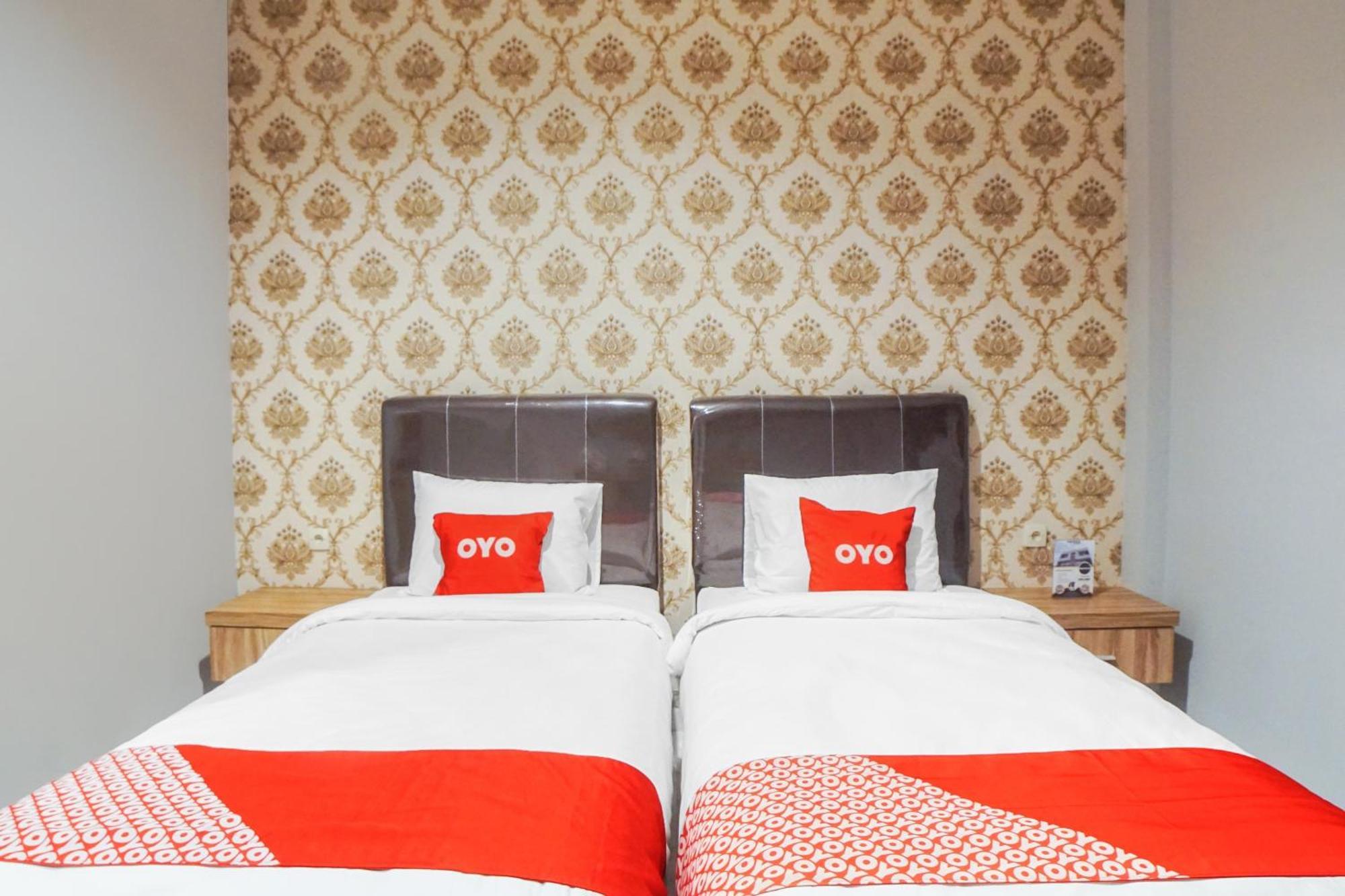 Super Oyo Capital O 92066 Papakoel Hotel & Cafe ميدان المظهر الخارجي الصورة